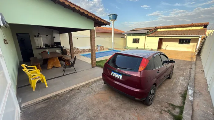 Casa com Piscina e area gourmet - Planalto, Itapaci