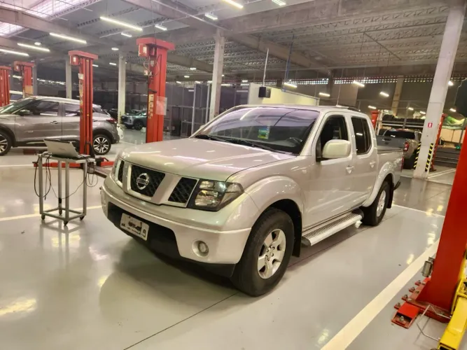 Nissan Frontier XE CD 4X2 2.5 TB Diesel 2010