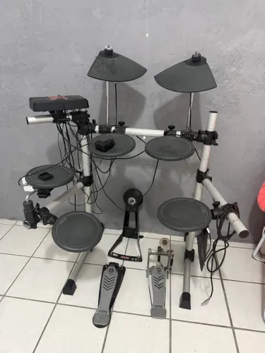 Bateria Eletrônica Yamaha DTXplorer