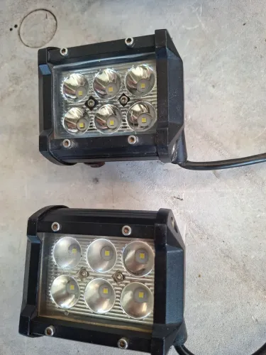 Farol de milha em lede automotivo 