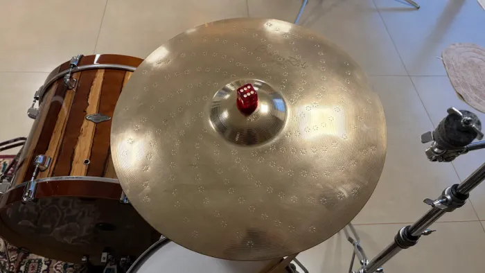 Prato Ride Zildjian Z Custon 20?