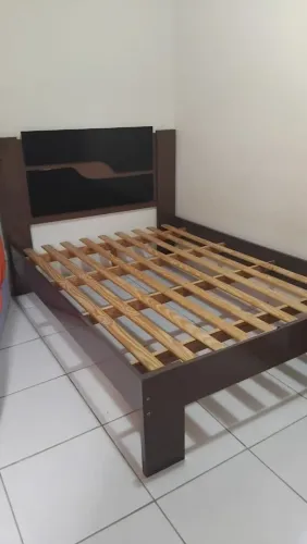 Cama de Casal 200 reais excelente estado