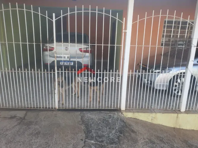 Casa em Rua Roberto Deladônio - Núcleo Habitacional Mary Dota - Bauru/SP
