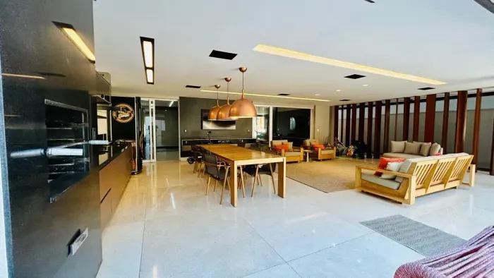 Vendo Sobrado no Alphaville Residencial Araguaia Goiânia Goiás