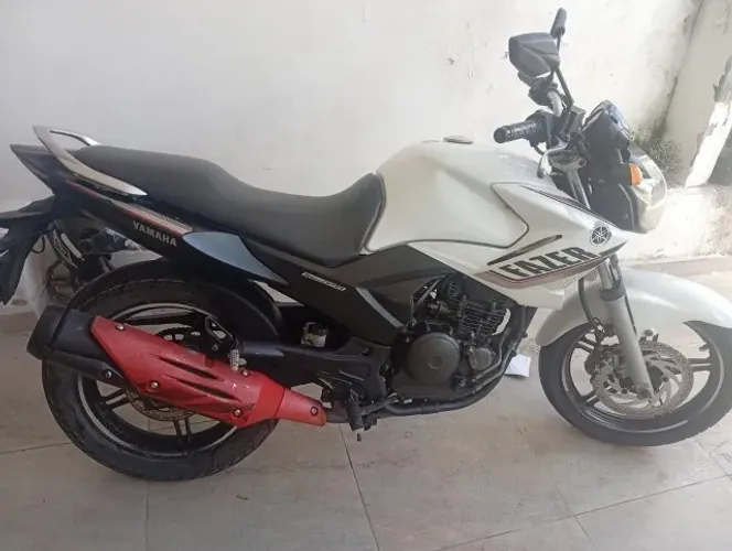 Fazer 250 cilindradas