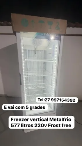 Freezer vertical 577 litros 220v Metalfrio frost free