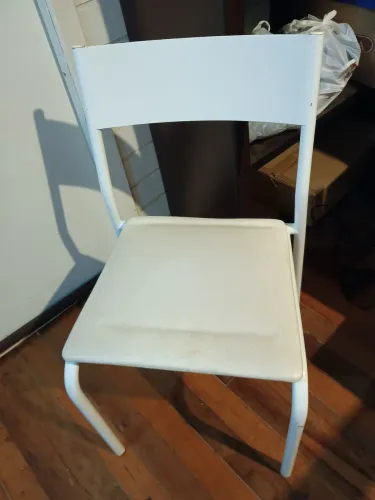 Cadeira metálica para vida toda