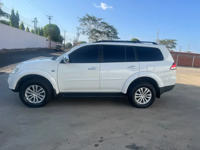 Mitsubishi Pajero Dakar HPE 3.2 4X4 T.I Dies 5P AUT 2014