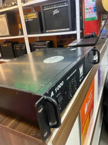 Potência Machine W Vox A 1000