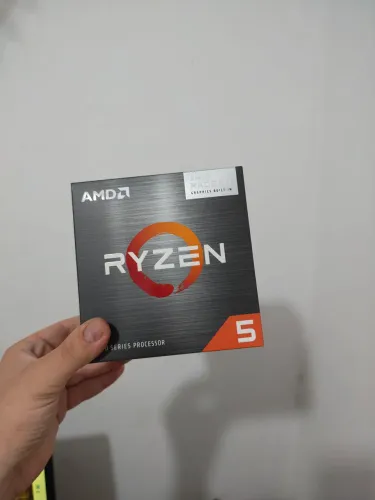 Processador AMD Ryzen 5 5600GT (6 núcleos / 12 threads) + Cooler Original - Impecável!