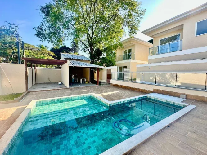 Casa a venda 3 quartos 87 m² por R$ 596.455 - Piratininga - Niterói/RJ