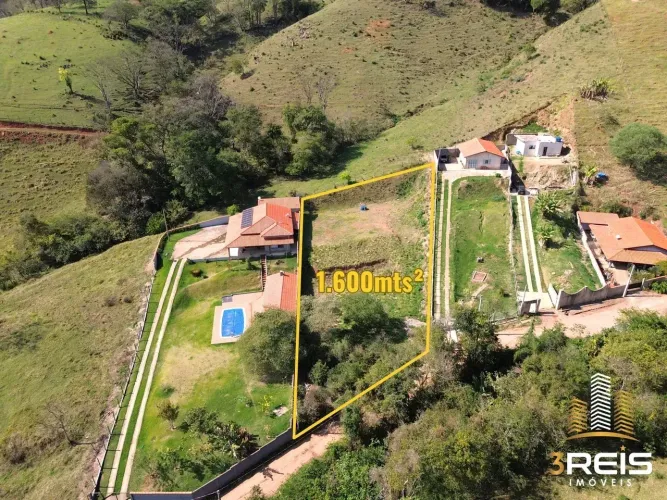 TERRENO DE 1.600 MTS² NO BAIRRO POMPÉIA EM SOCORRO/SP