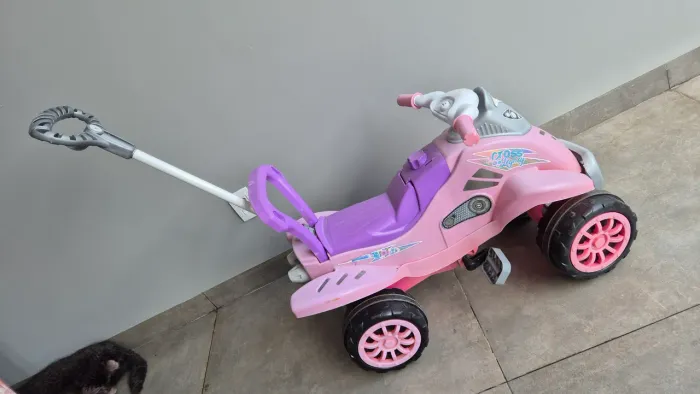 Quadriciclo infantil 