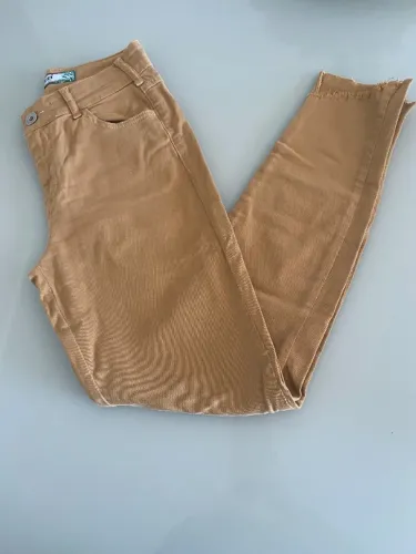 Calça colcci número 40