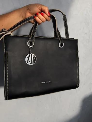BOLSA: Armani Exchange (Preta original)