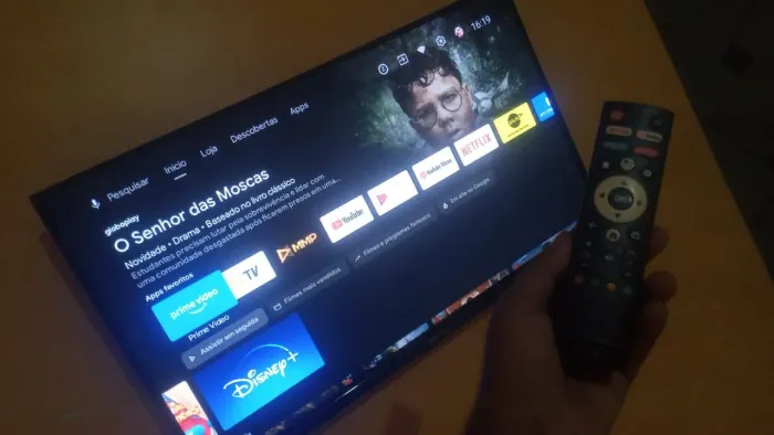 Smart TV 32 polegadas , semi nova