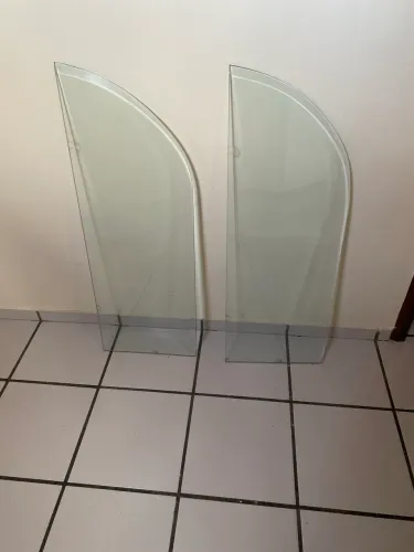 2 Prateleiras de vidro bisotado 35x95 cm