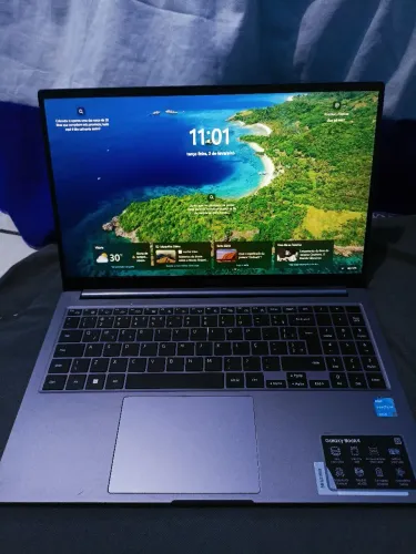 Galaxy Book4 Intel® U300 (1.20 Ghz, até 4.4GHz, 8 MB L3 Cache), Windows11 256GB SSD