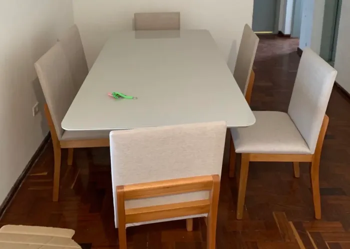 Mesa de Jantar 6 Cadeiras de Madeira NOVO