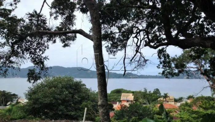 Terreno Comercial no Araçá, Florianópolis