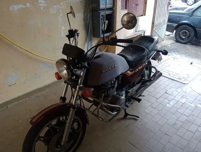 HONDA CB 400 II ? ANO 1983<br>