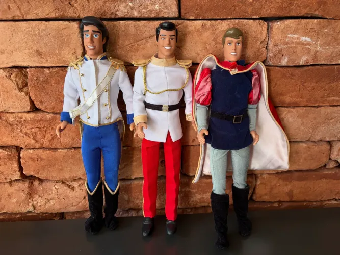 3 príncipes Disney Store antigos