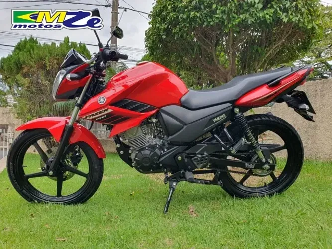 YAMAHA YS 150 FAZER SED 2025 VERMELHA COM 8.000 KM