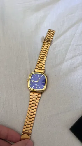 Relógio Casio dourado