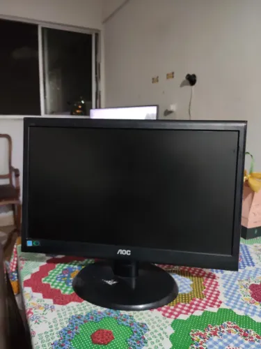 Vendo monitor AOC 18 polegadas 