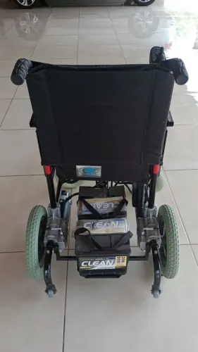 Cadeira de rodas motorizada SM1