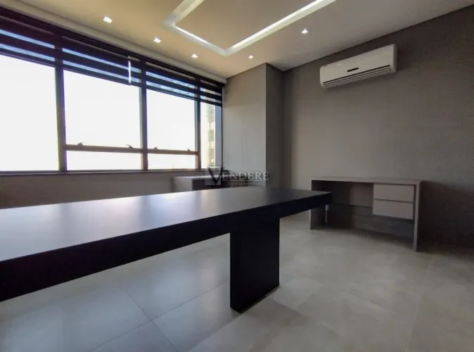 Sala 50m² para locação no Vila da Serra