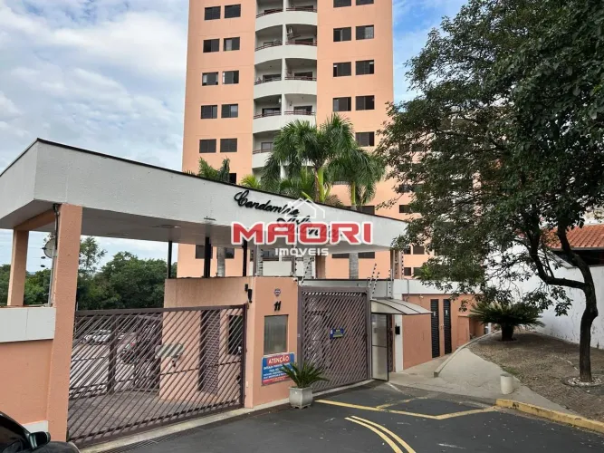 Apartamento à venda no Edifício Atlântico em Valinhos