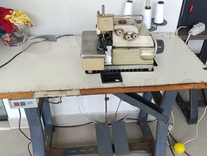 Overloque industrial Yamaha 