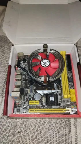 Placa mãe LGA1150 + Processador Intel Core i5-4590