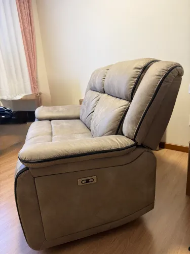 Sofá Home Theater Eletr(cabeça e pés) Ashley (EUA) -