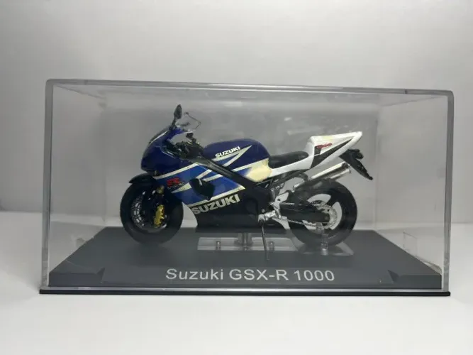 Miniatura Suzuki GSX-R 1000 1:24 Ixo Altaya - Caixa Acrílico