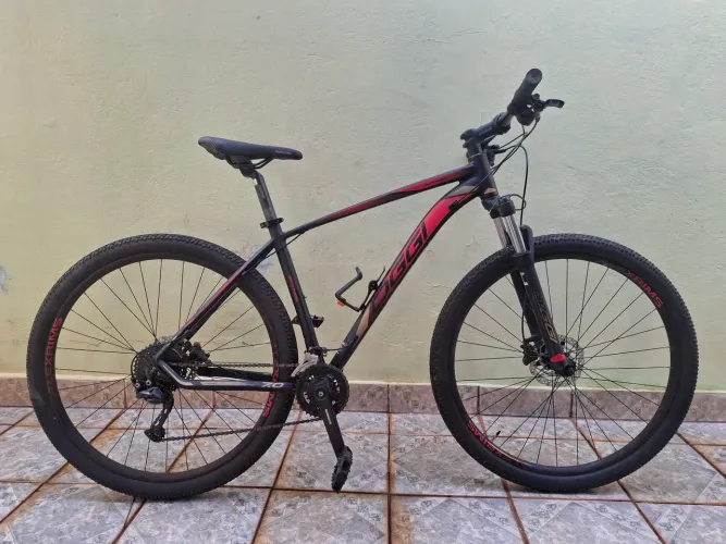 Bicicleta Oggi 7.0