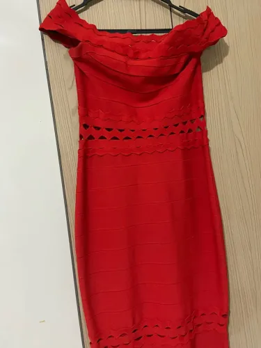 Vestido longo de festa vermelho