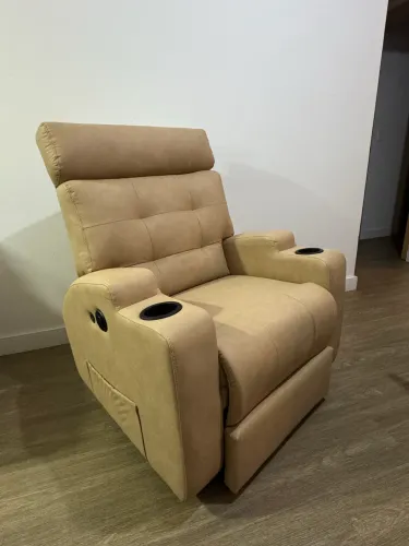 Poltrona reclinável elétrica