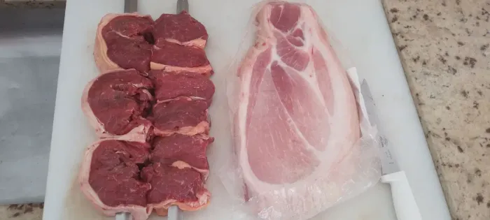 Churrasqueiro profissional.