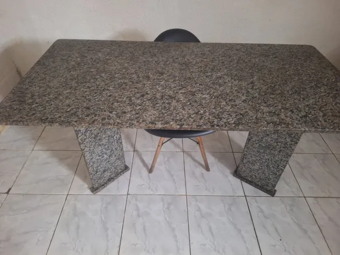 Mesa para cozinha de mármirese