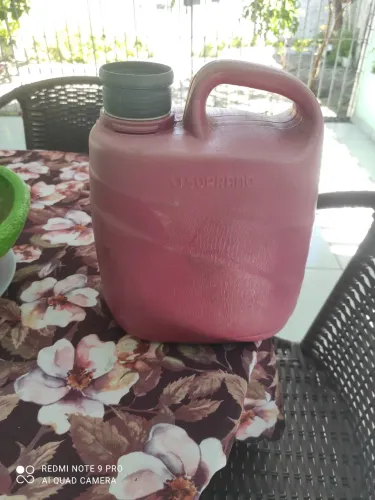 Vendo garrafão térmico de 5 litros