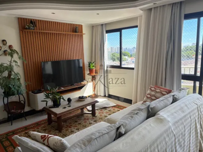Oportunidade - Apartamento - Jardim Satélite - Residencial Maison Helene - 4 Dormitórios -