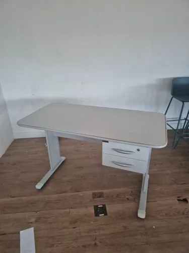 Mesa de escritório 