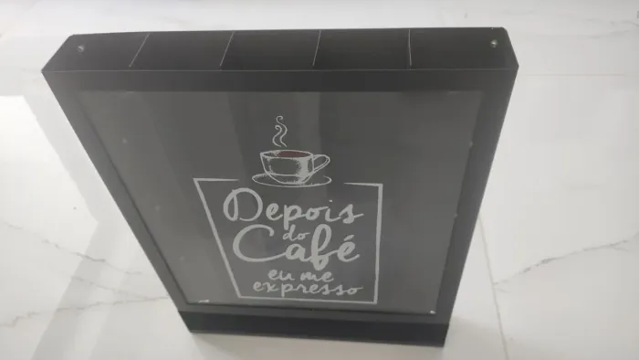 BAIXOU..Porta Cápsulas Café, Aço e vidro para pendurar..