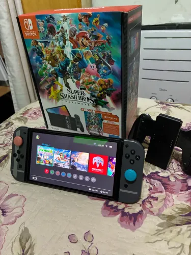 Nintendo Switch OLED DESTRAVADO na caixa com brindes