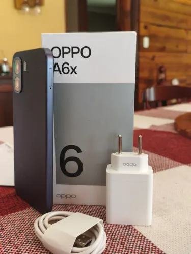 Vendo OPPO A6x na caixa
