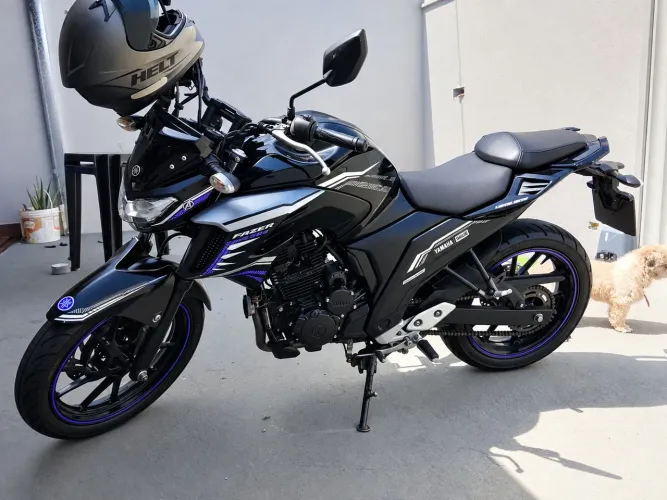 FZ25 PANTERA NEGRA 20/21 15,000