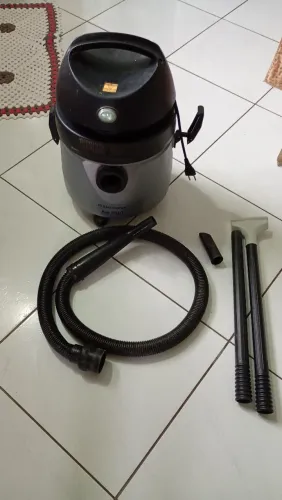 Aspirador de pó e água Eletrolux 