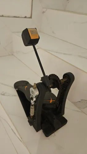 Vendo Pedal de Bumbo RMV